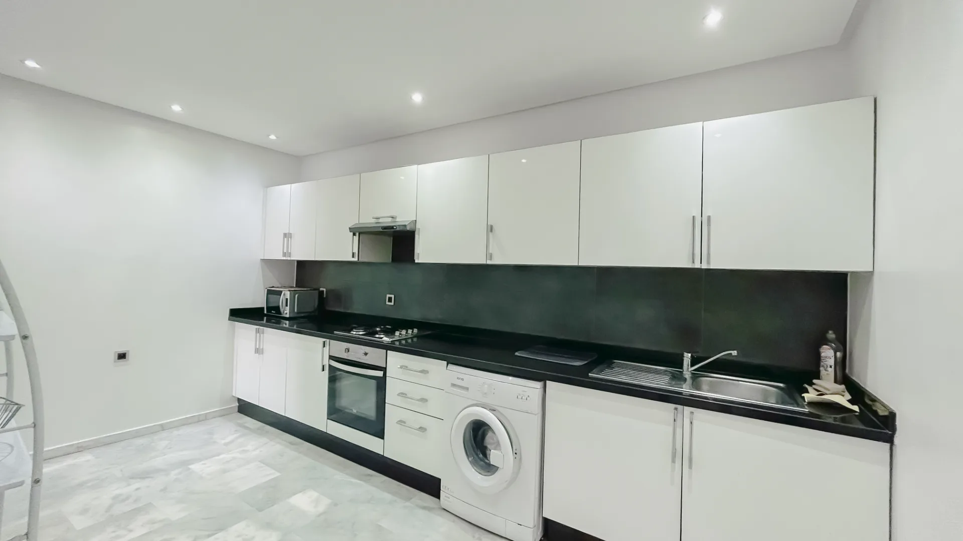 Lumineux appartement à vendre à Guéliz  – appartement a vendre gueliz68